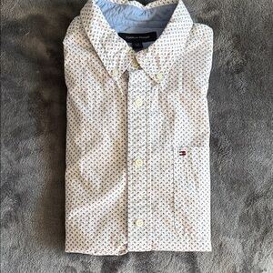 Tommy Hilfiger Men's White and Blue Patterned Shirt